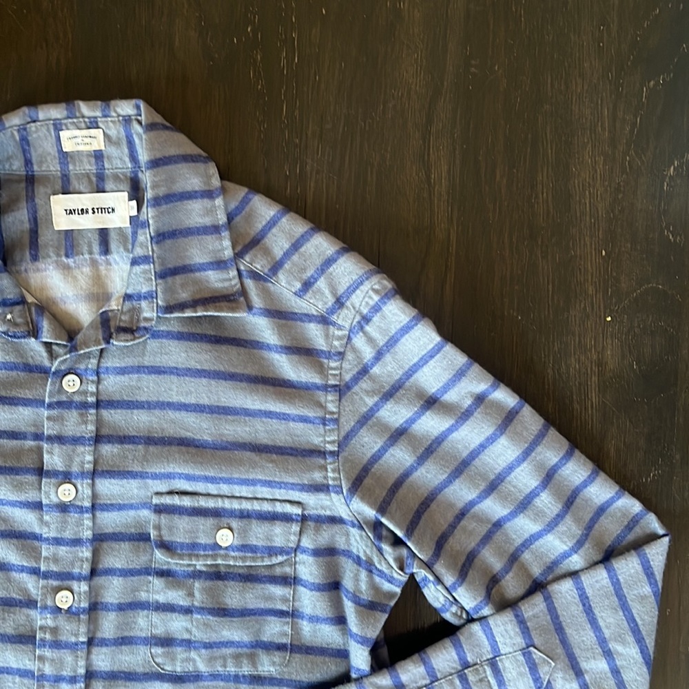 Taylor Stitch Light Blue/Blue Strip Button Down Shirt Size 36 Small - Picture 2 of 6